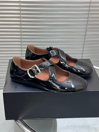 UA A1a1a CRISS CROSS BALLET FLATS