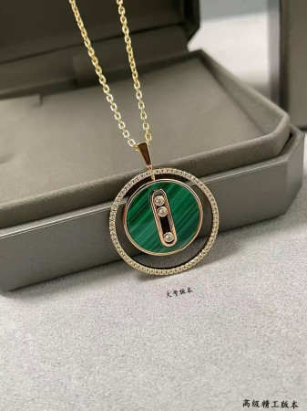 Mes1kaa necklace