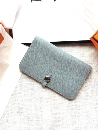 H**me5 dogon duo wallet 20.1cm