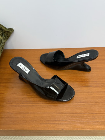 ua A1a1a wedge sandals