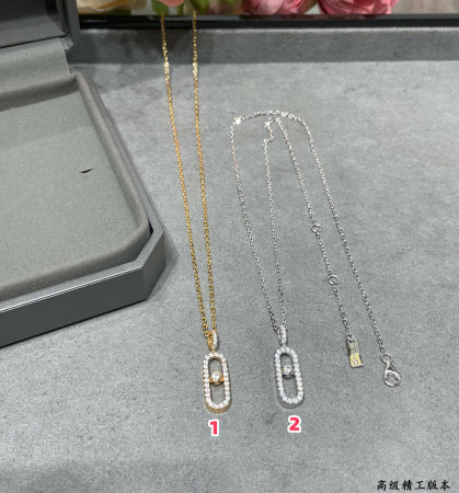 Mes1kaa vertical full di*m*nd moving necklace