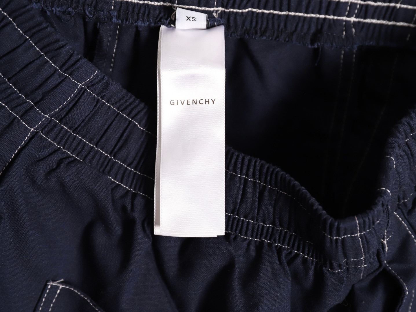 G1uenchy shorts