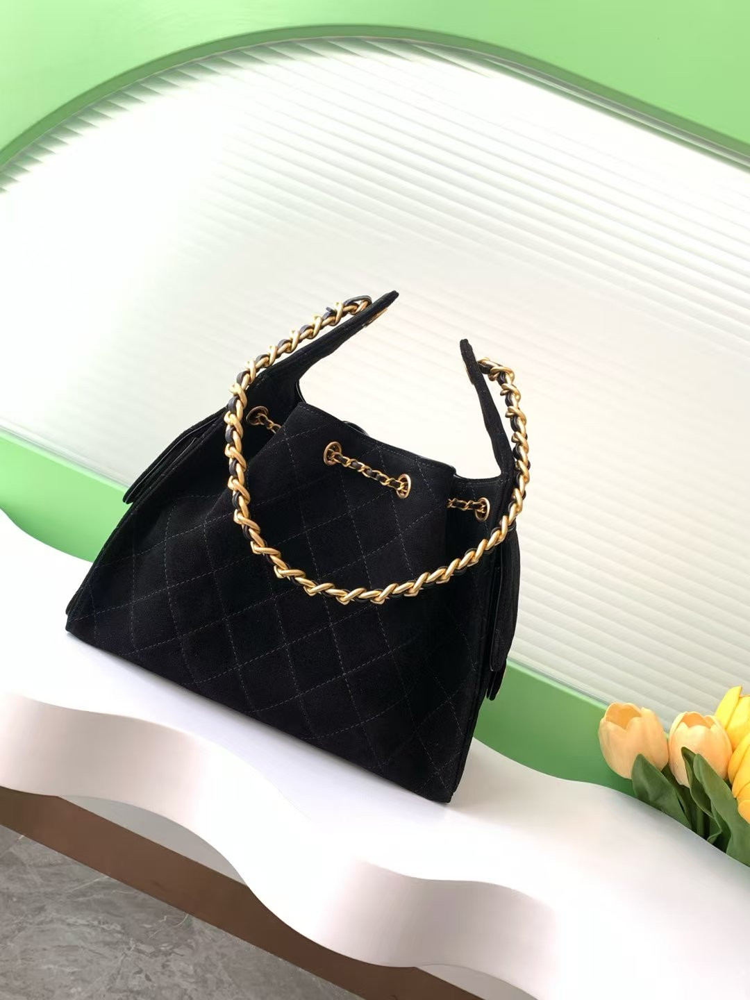 Ch*el 25c bucket bag 26x30x14cm