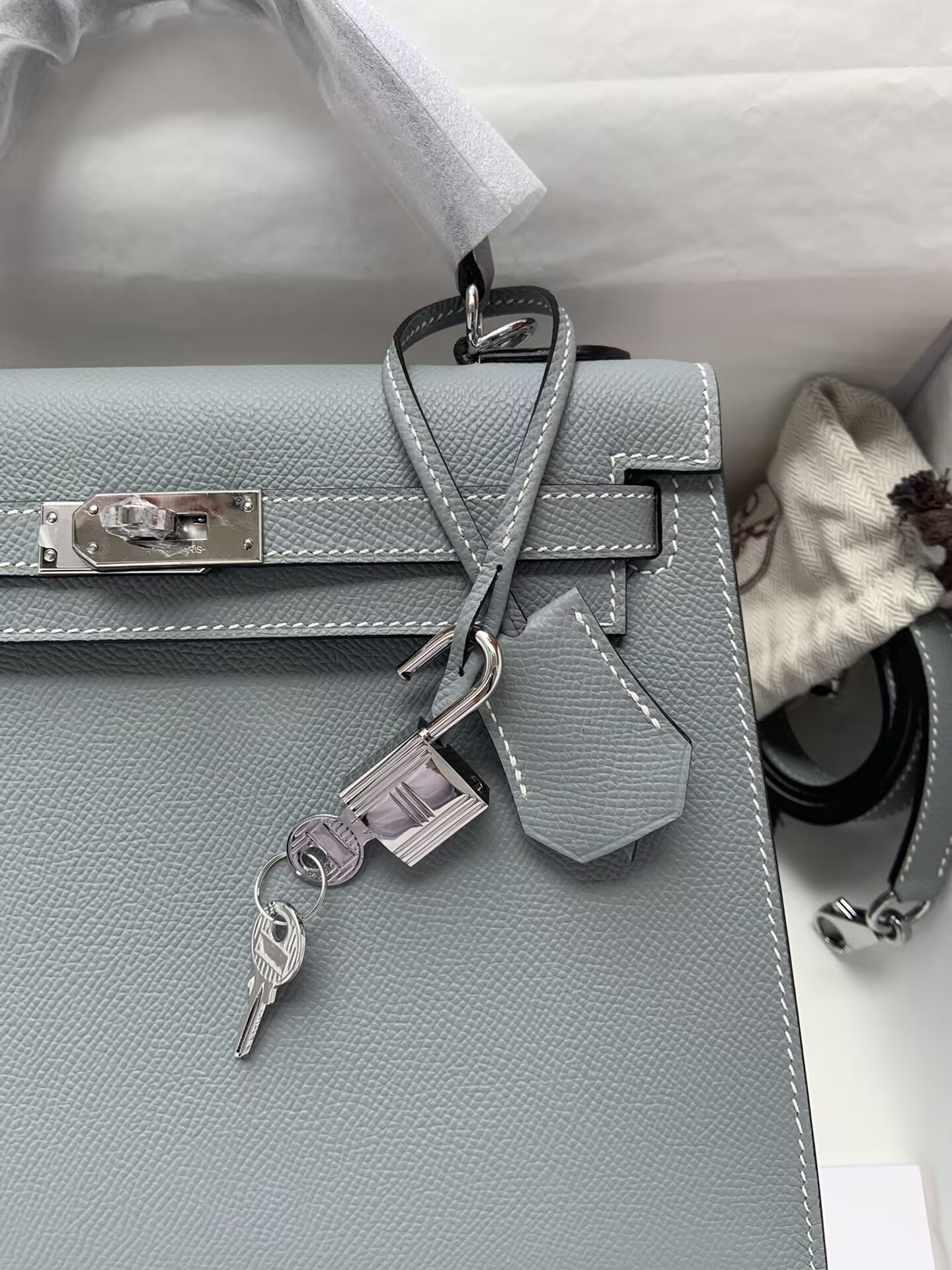 H**mes Kelly Silver-tone Hardware 25 28