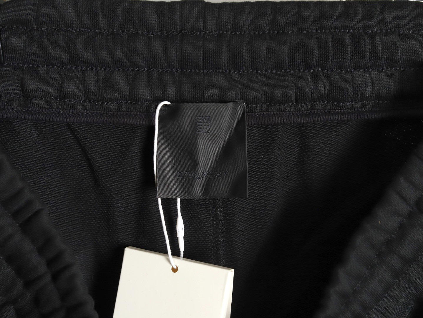G1uenchy 25ss shorts