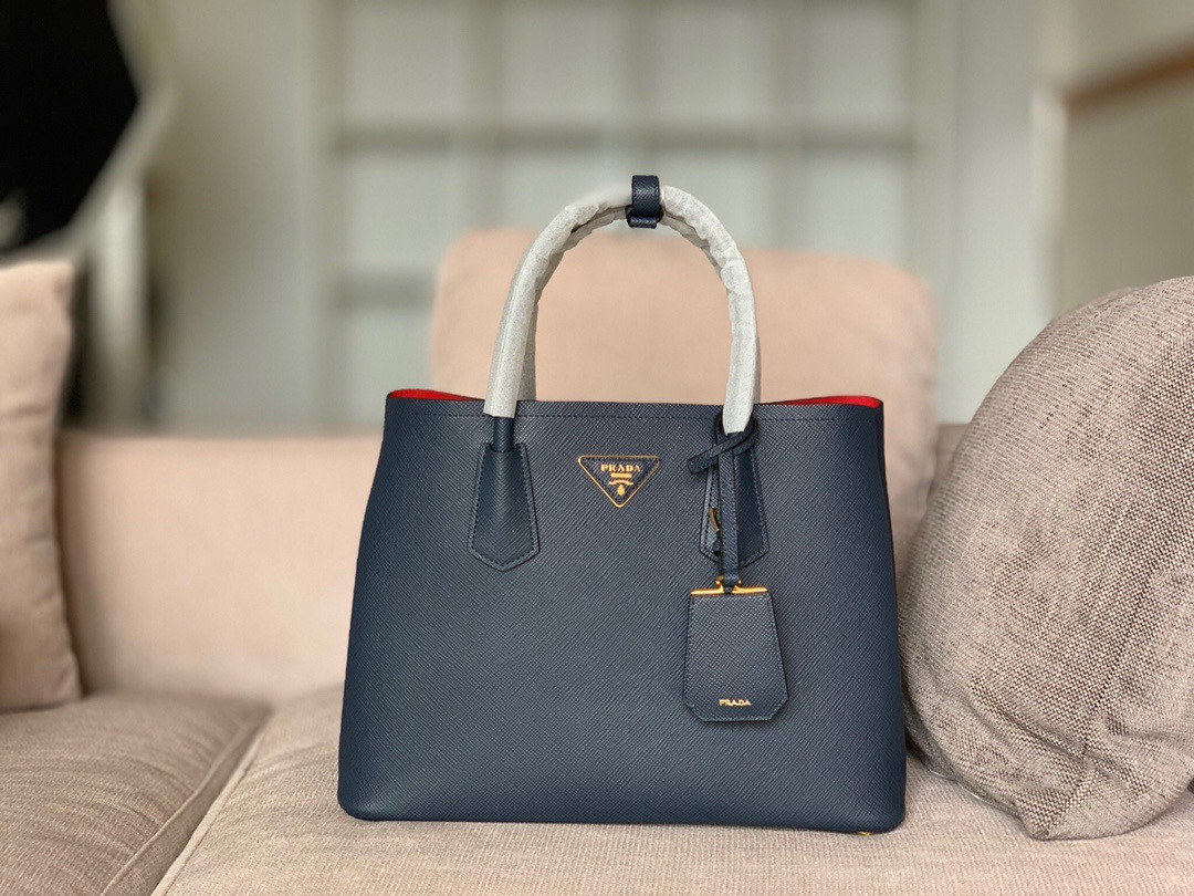 Pra*a double tote medium size