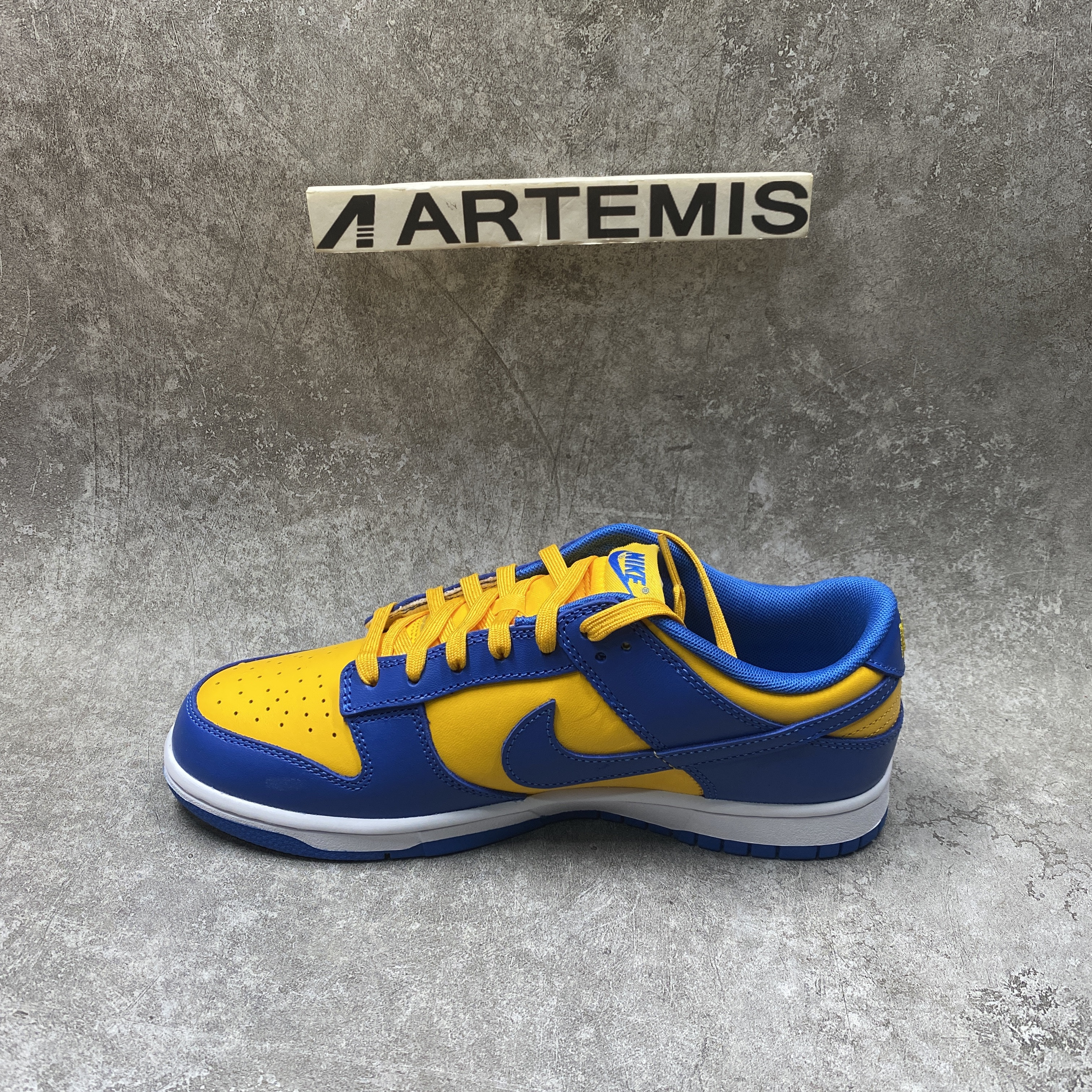 Nike Dunk Low UCLA