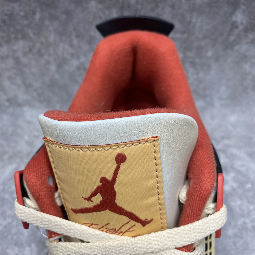 AIR JORDAN 4 RETRO