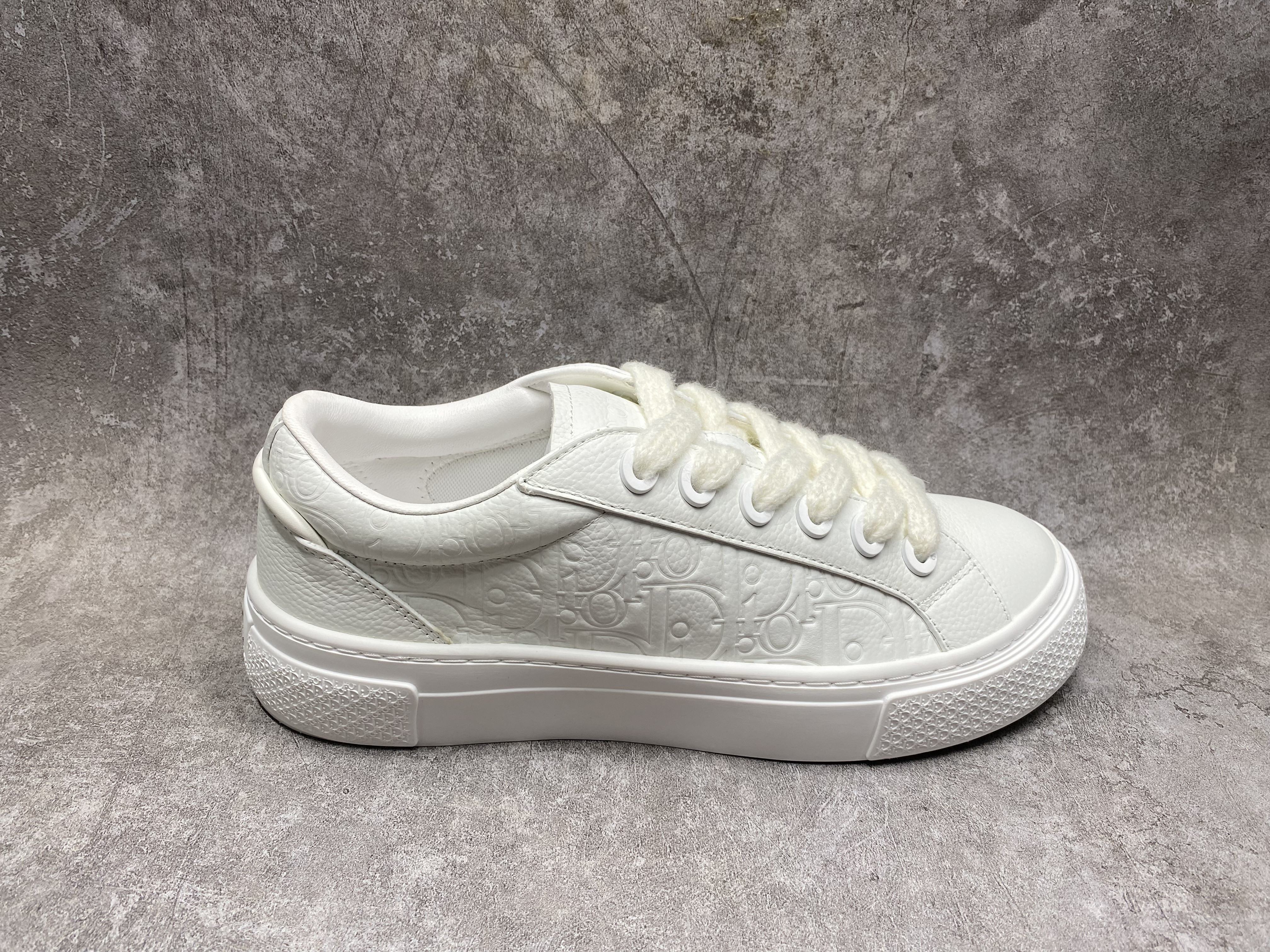 ua D*or b33 sneaker