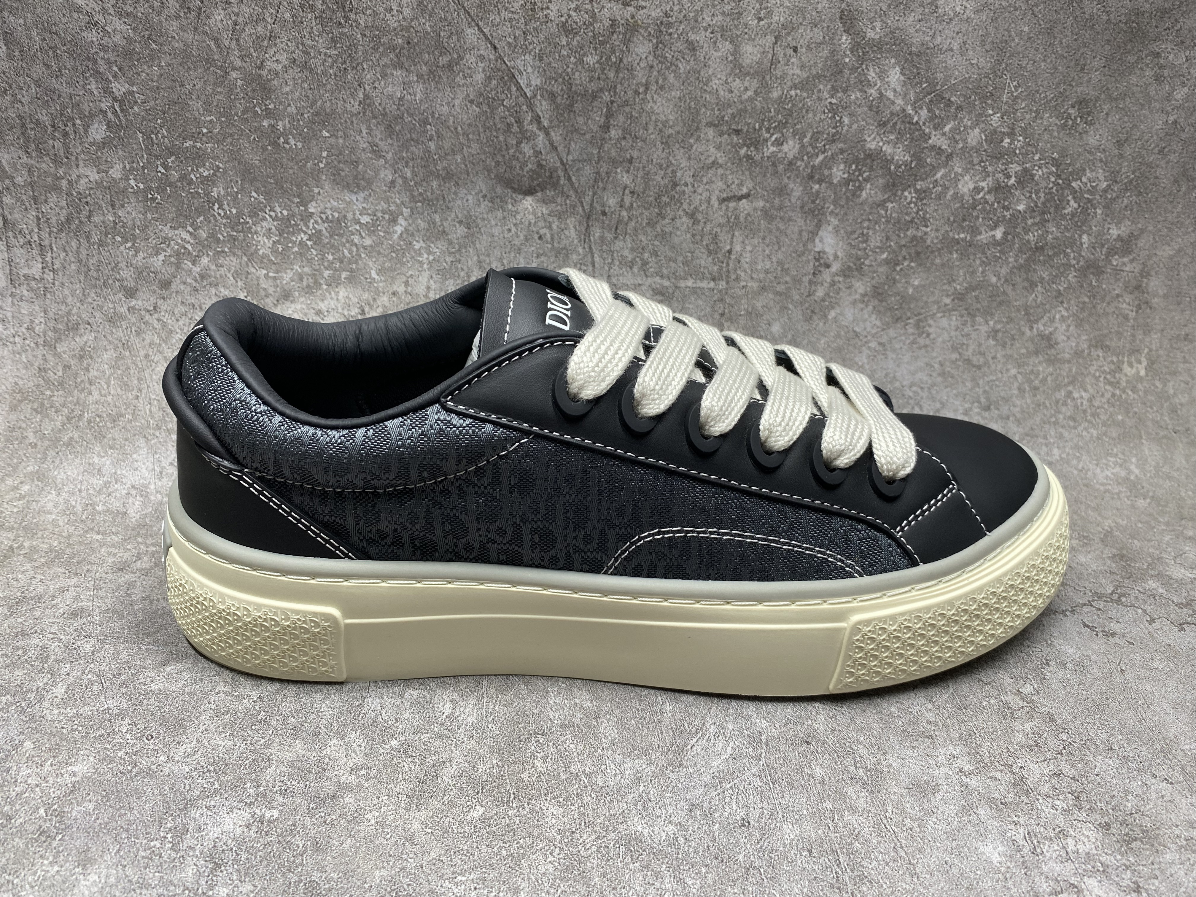 ua D*or b33 sneaker
