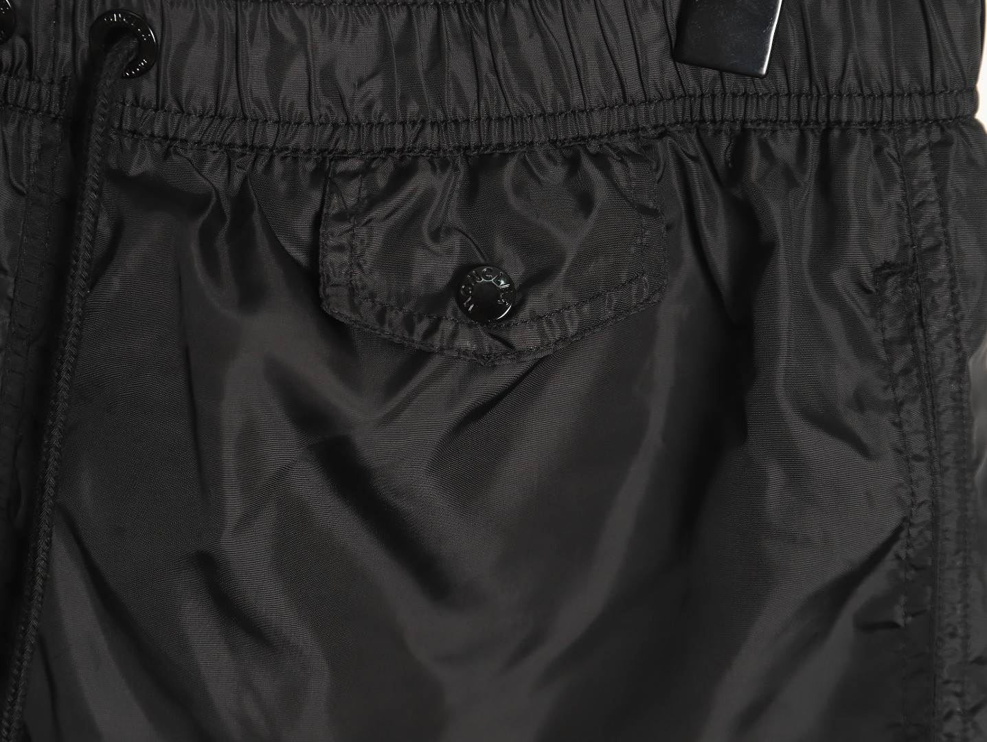 M0nc1er shorts