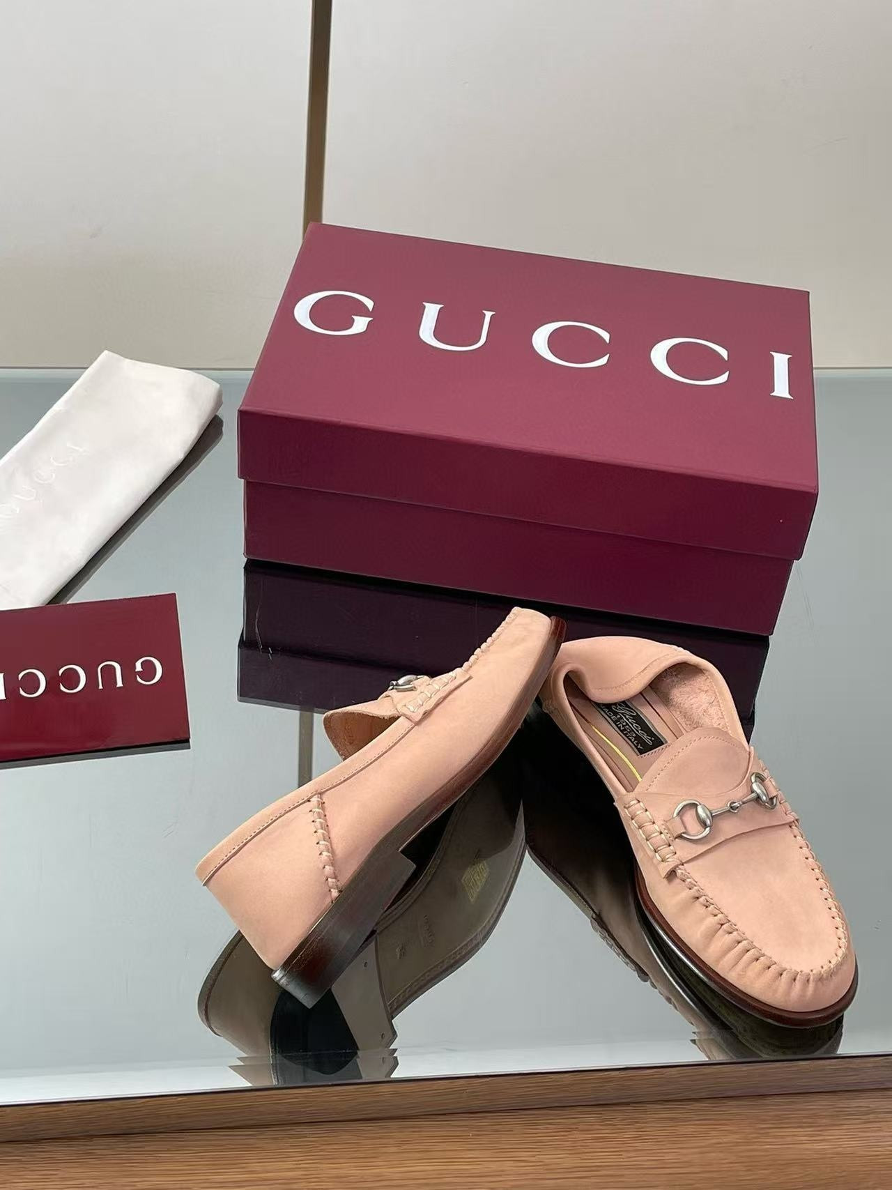 ua G*u*i gigi loafer