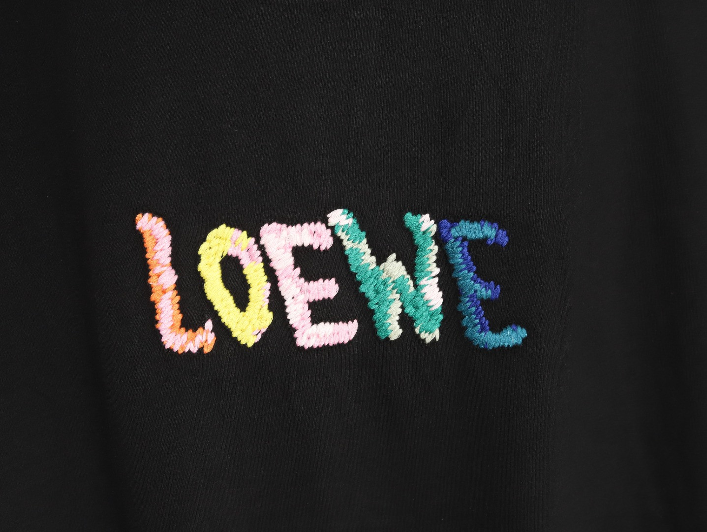 L0ew* short-sleeved t-shirt