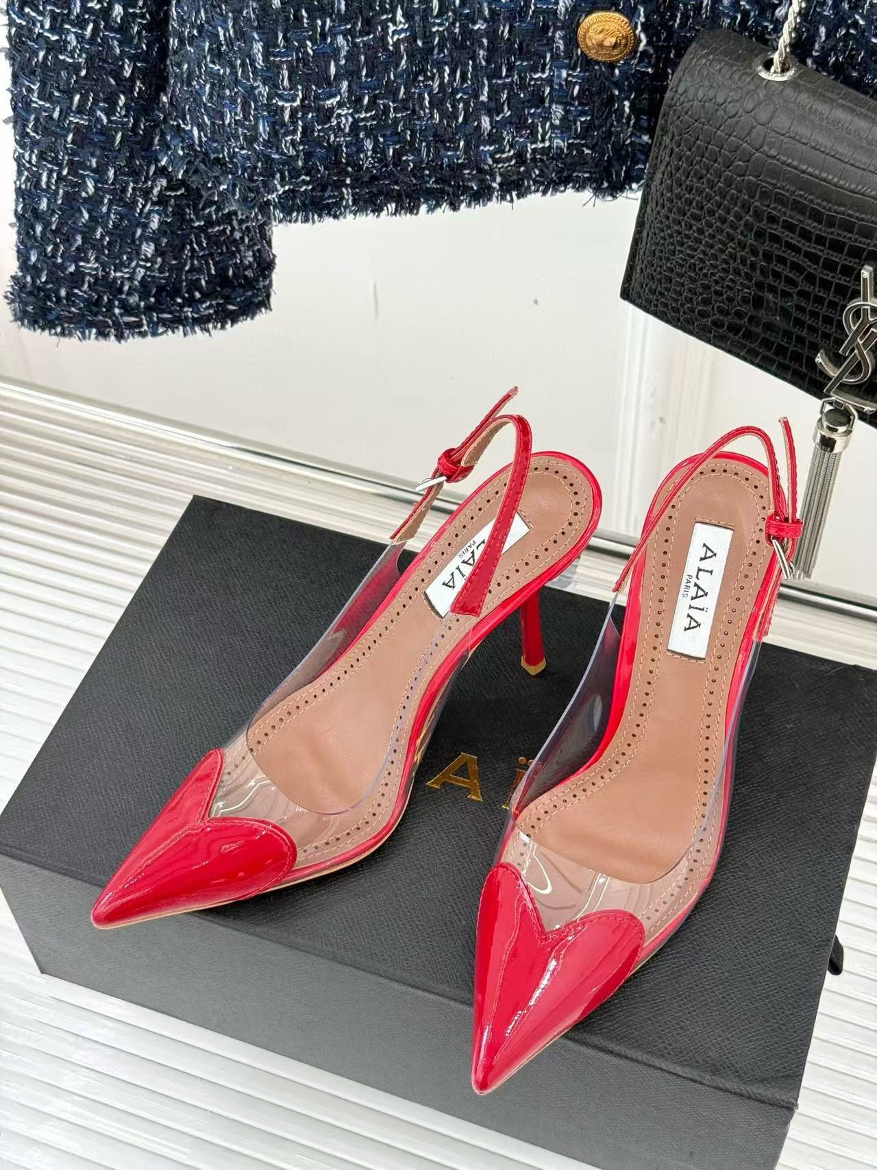 UA A1a1a Patent Heart-Toe Stiletto Pumps