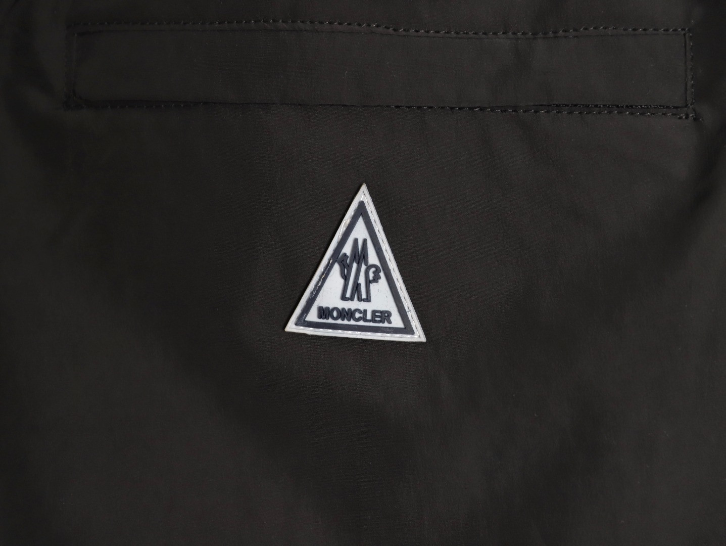 M0nc1er 22fw pants