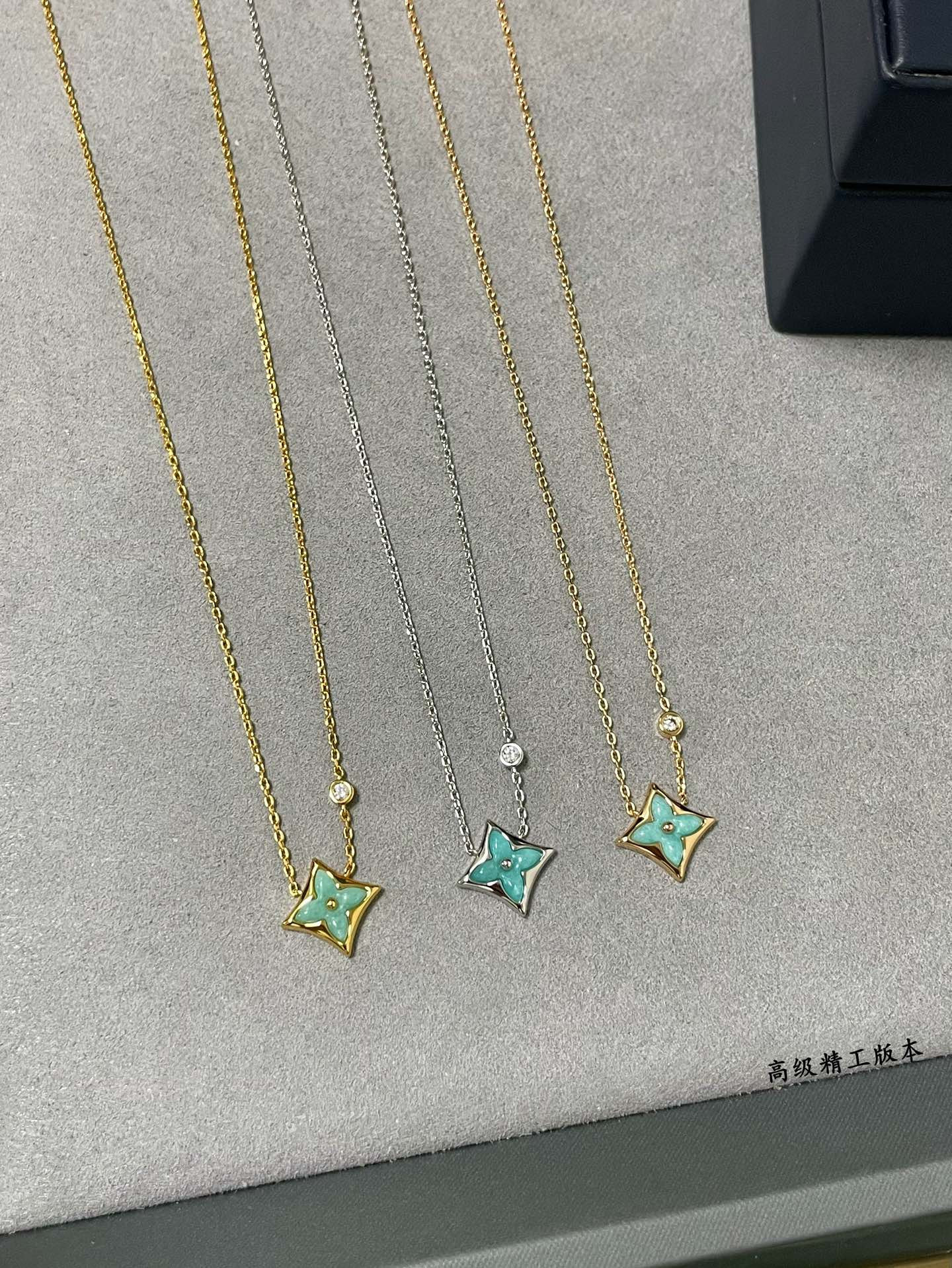 l0*is V*t0n amazonite square necklace