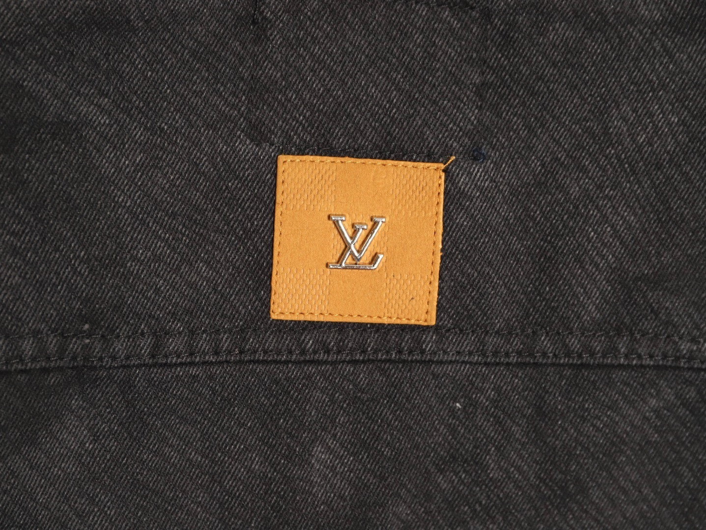 l0*is v*t0n De*1m jacket