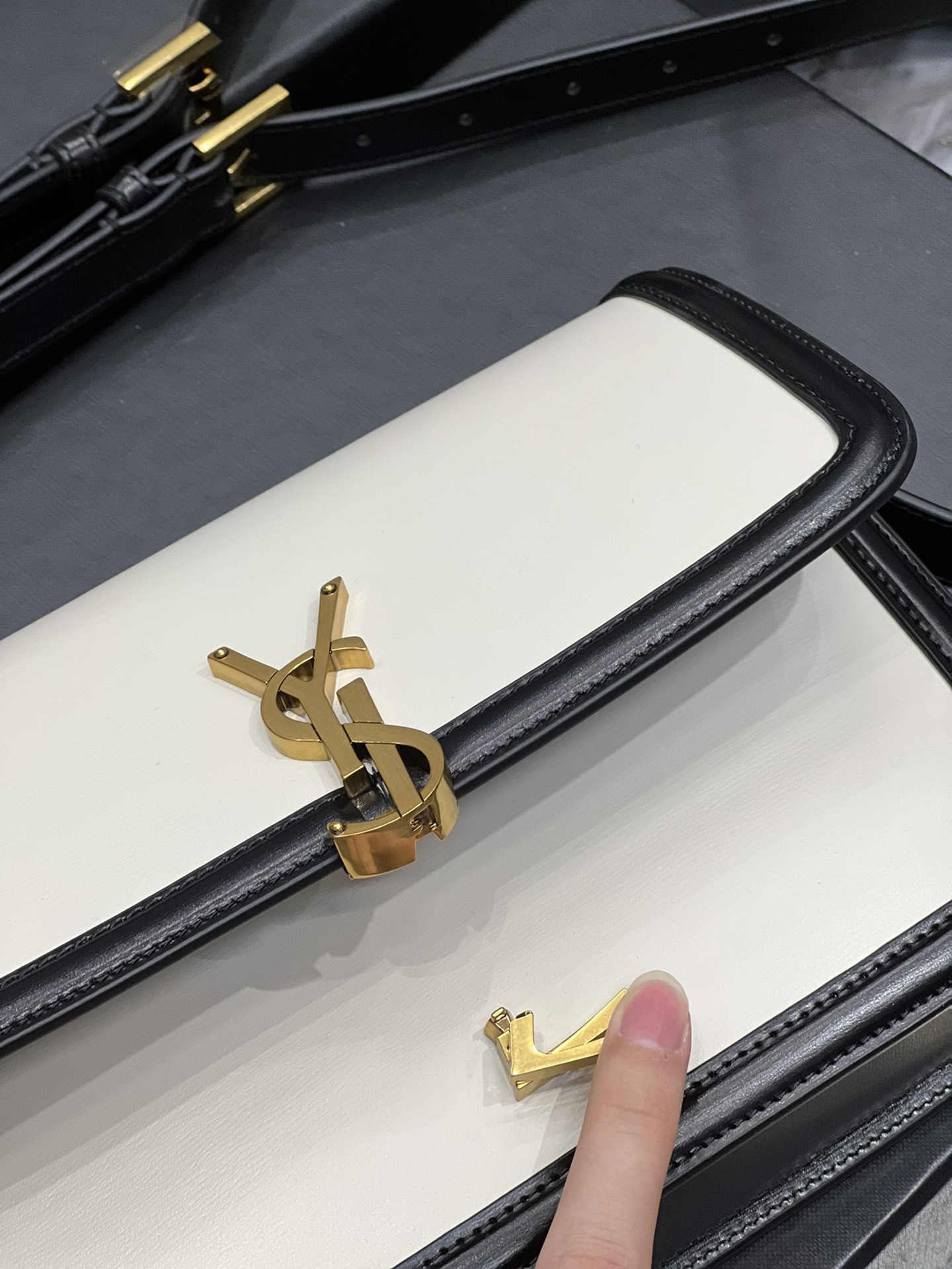 y*l solferino small satchel in box Sa**t Lau*nt 19 x 13 x 5 cm