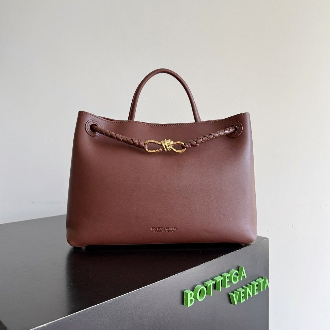 bo*te*ga Ve*ne*ta medium andiamo 32x25x11cm