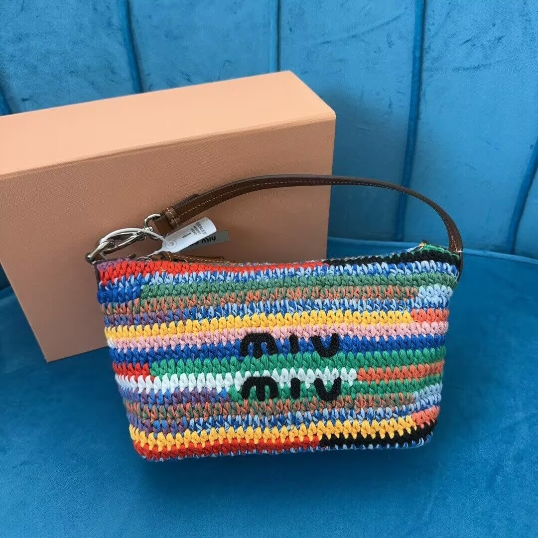 M1v M1v multicolored crochet pouch 19x14x10cm