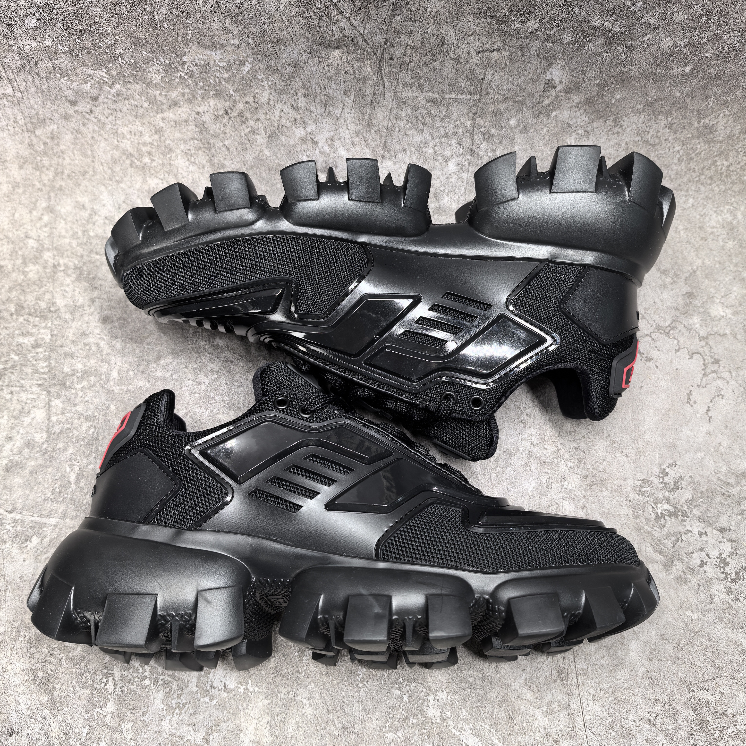 ua Pra*a sneakers