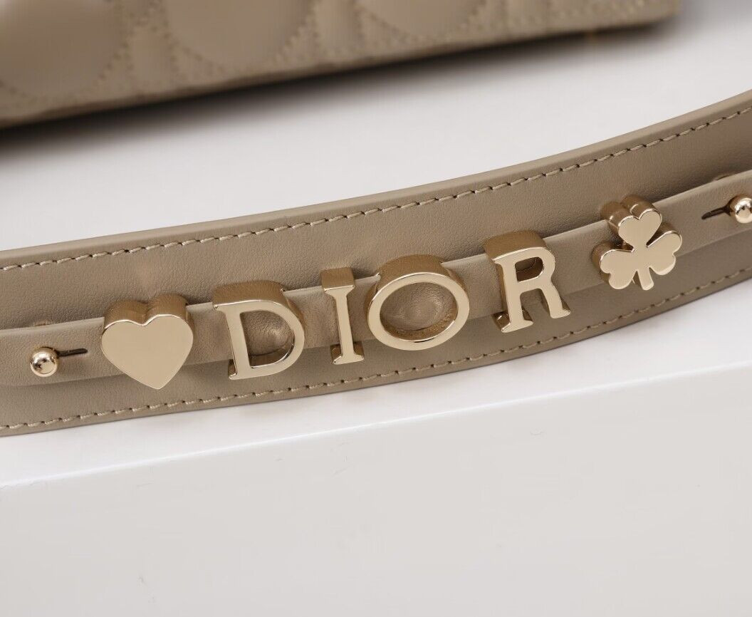 small lady D*or my abcD*or bag sand colored 20 x 17 x 8 cm
