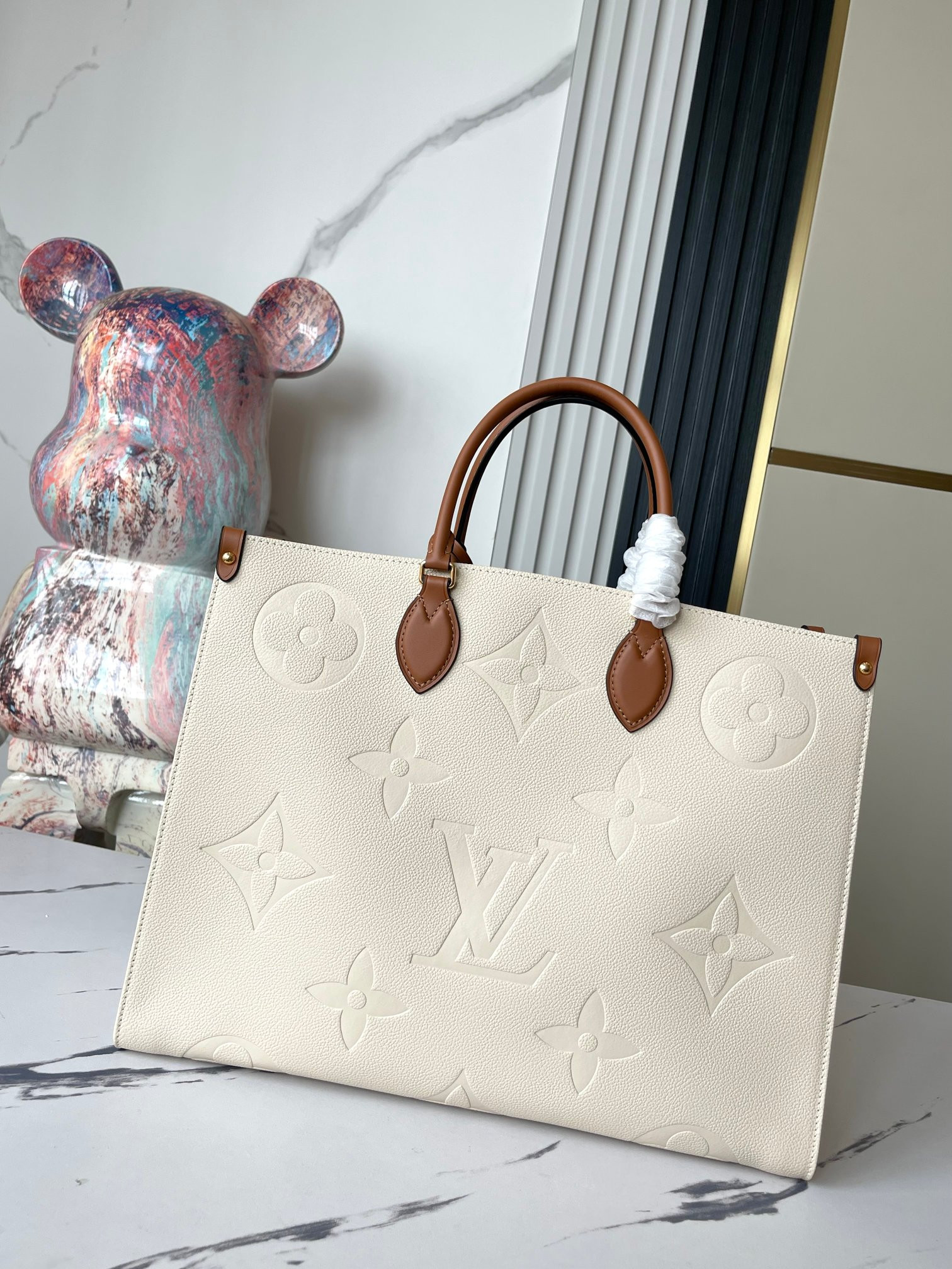 LV OnTheGo GM M45933 16.1 x 13.4 x 7.5inches