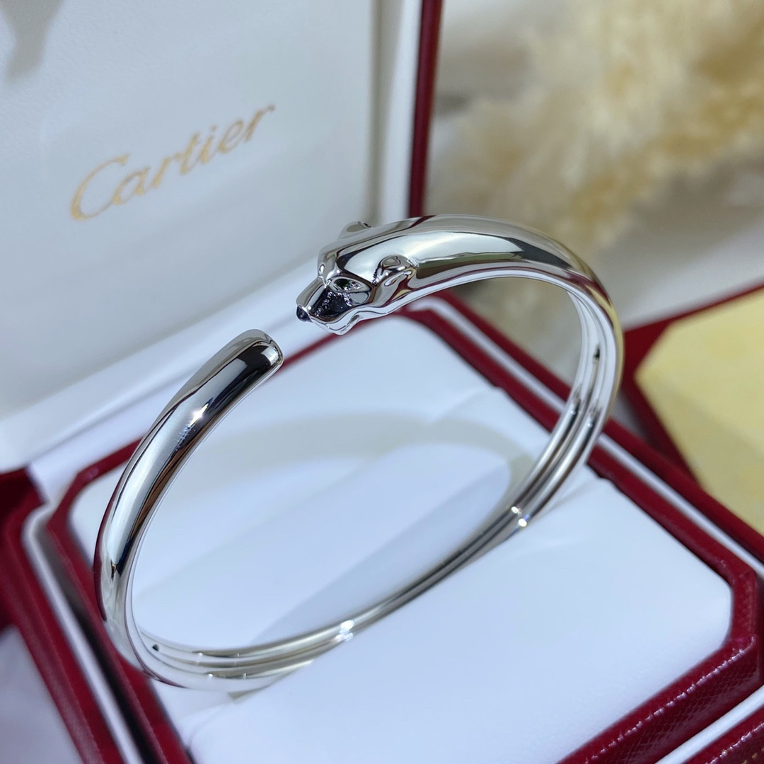Ca*t*er slim polished leopard bracelet  16-17