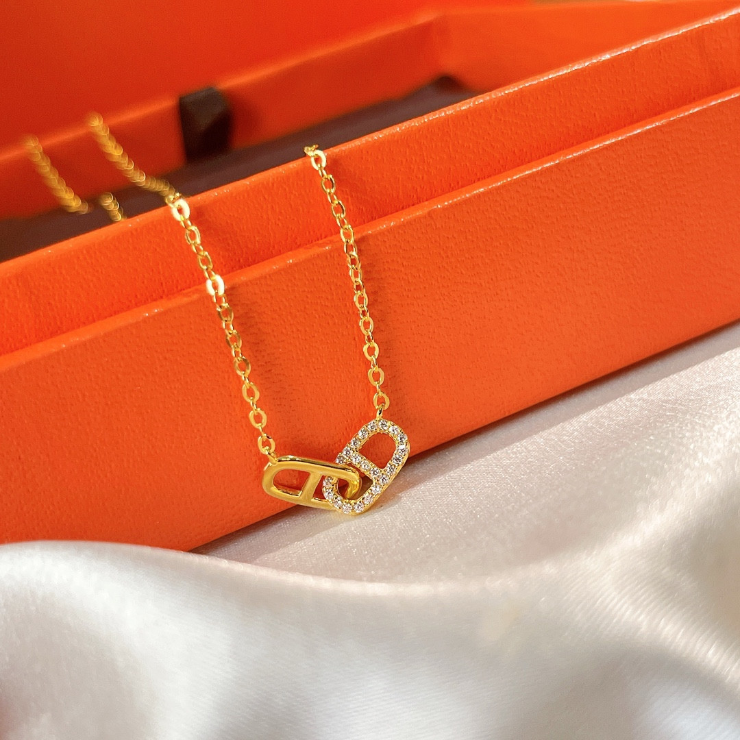 H**me5 pig nose double-ring necklace