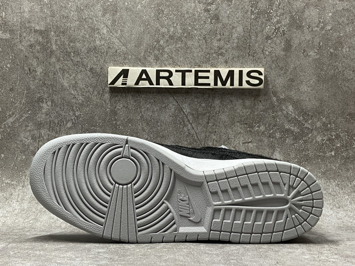 nike confirms medicom toy sb dunk low “be@rbR1ck” release date