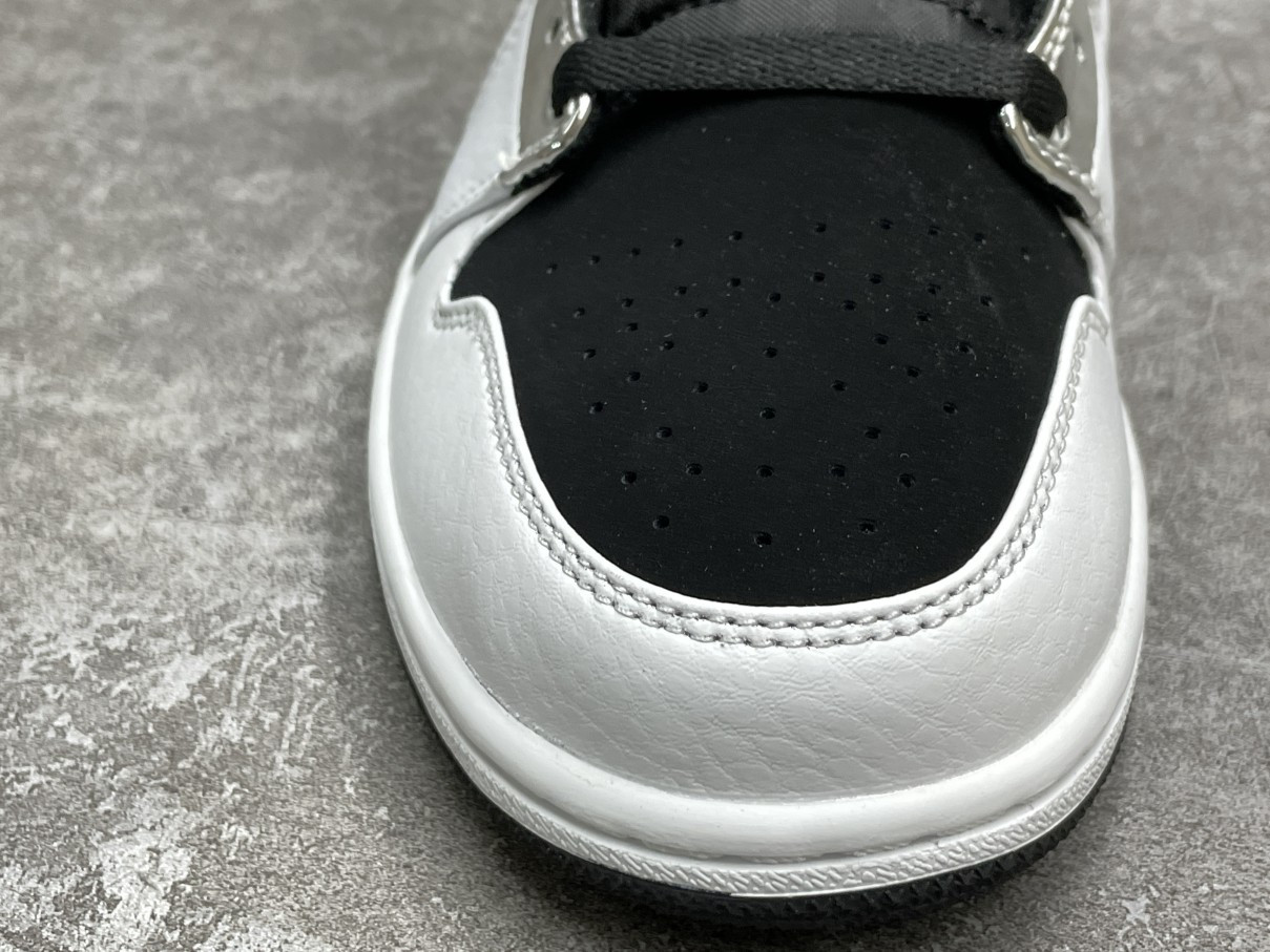 Air Jordan 1 Mid Alternate Think 16