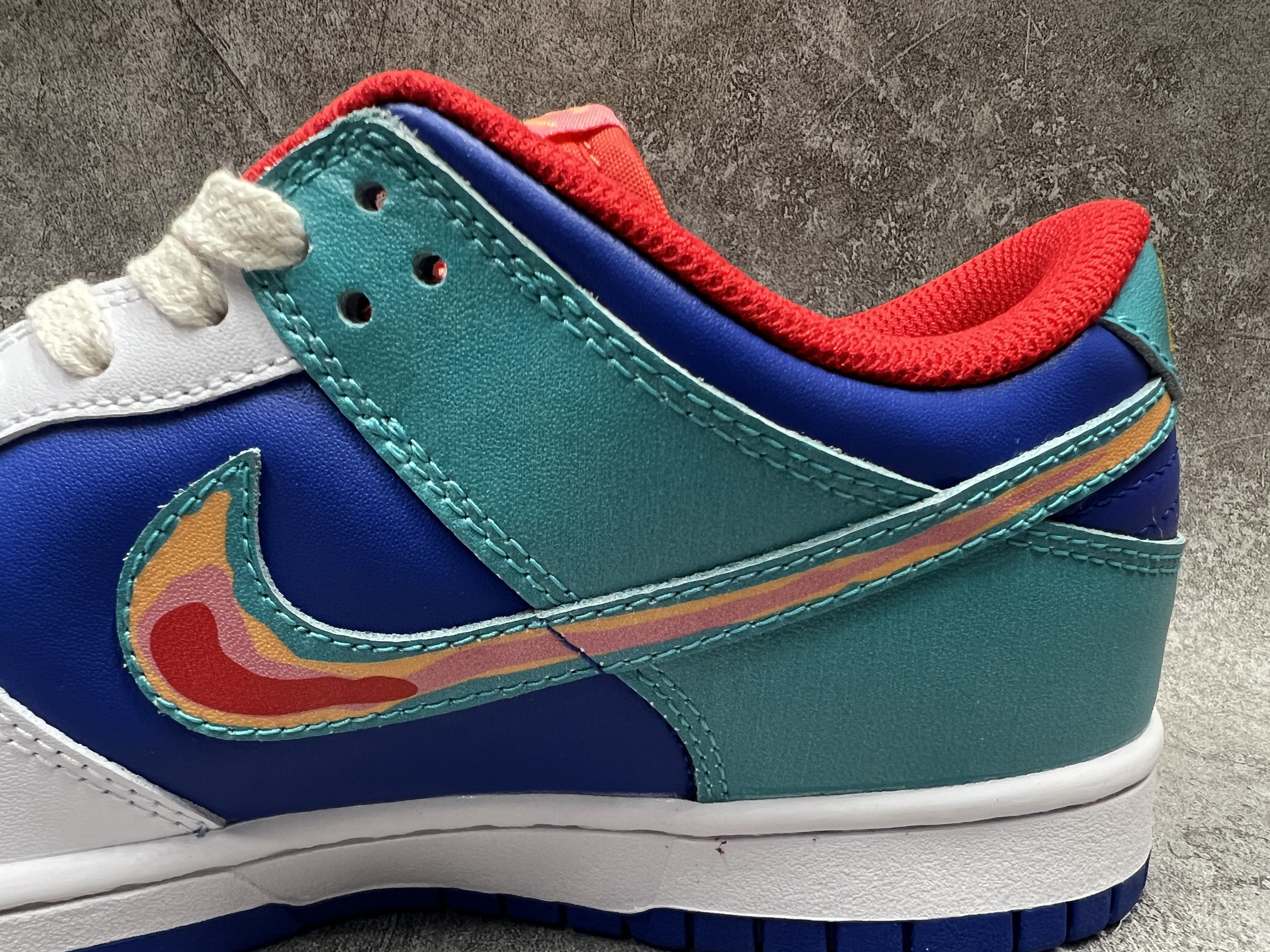 nike dunk low katsuhiro T0mo