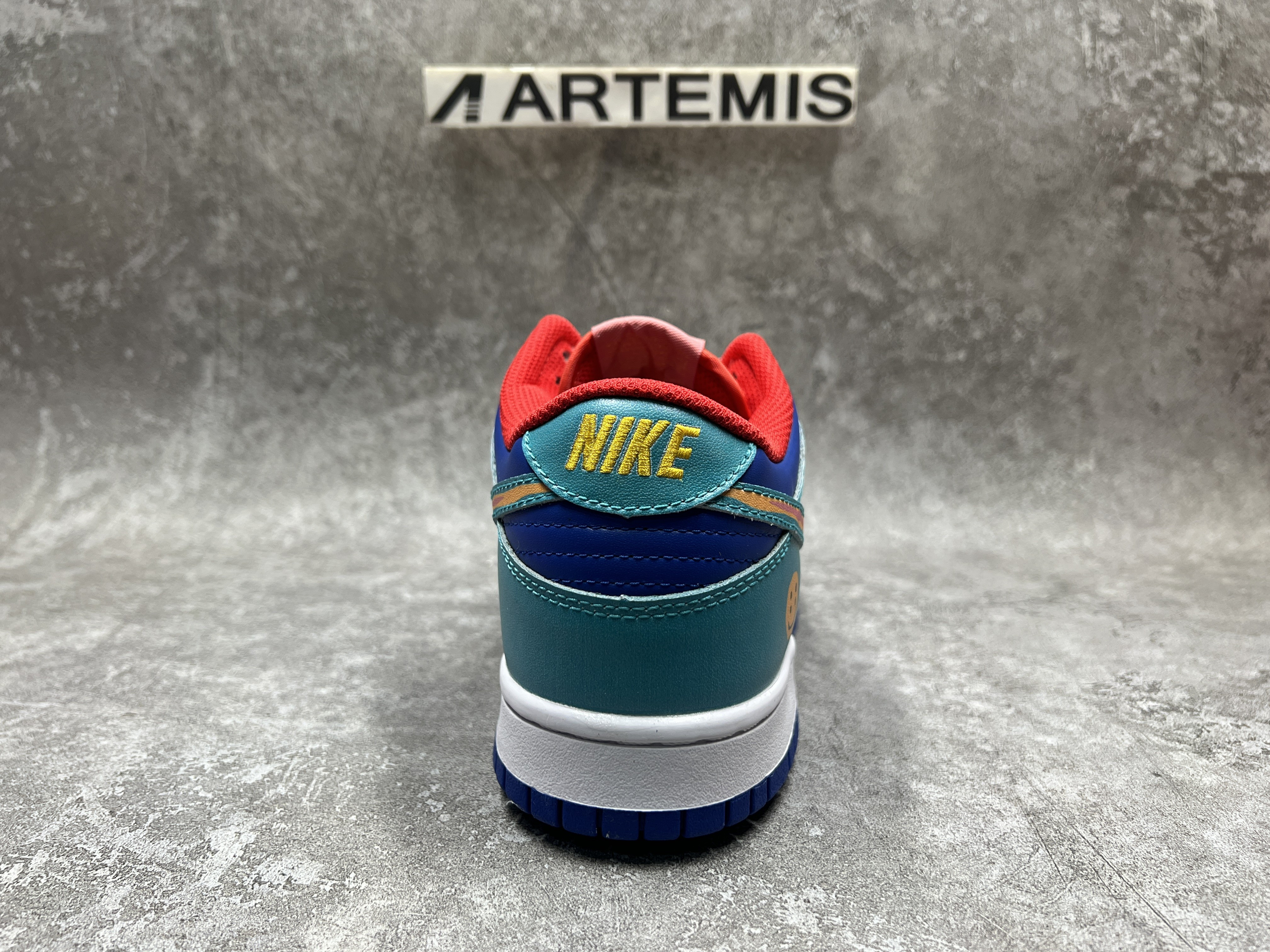 nike dunk low katsuhiro T0mo