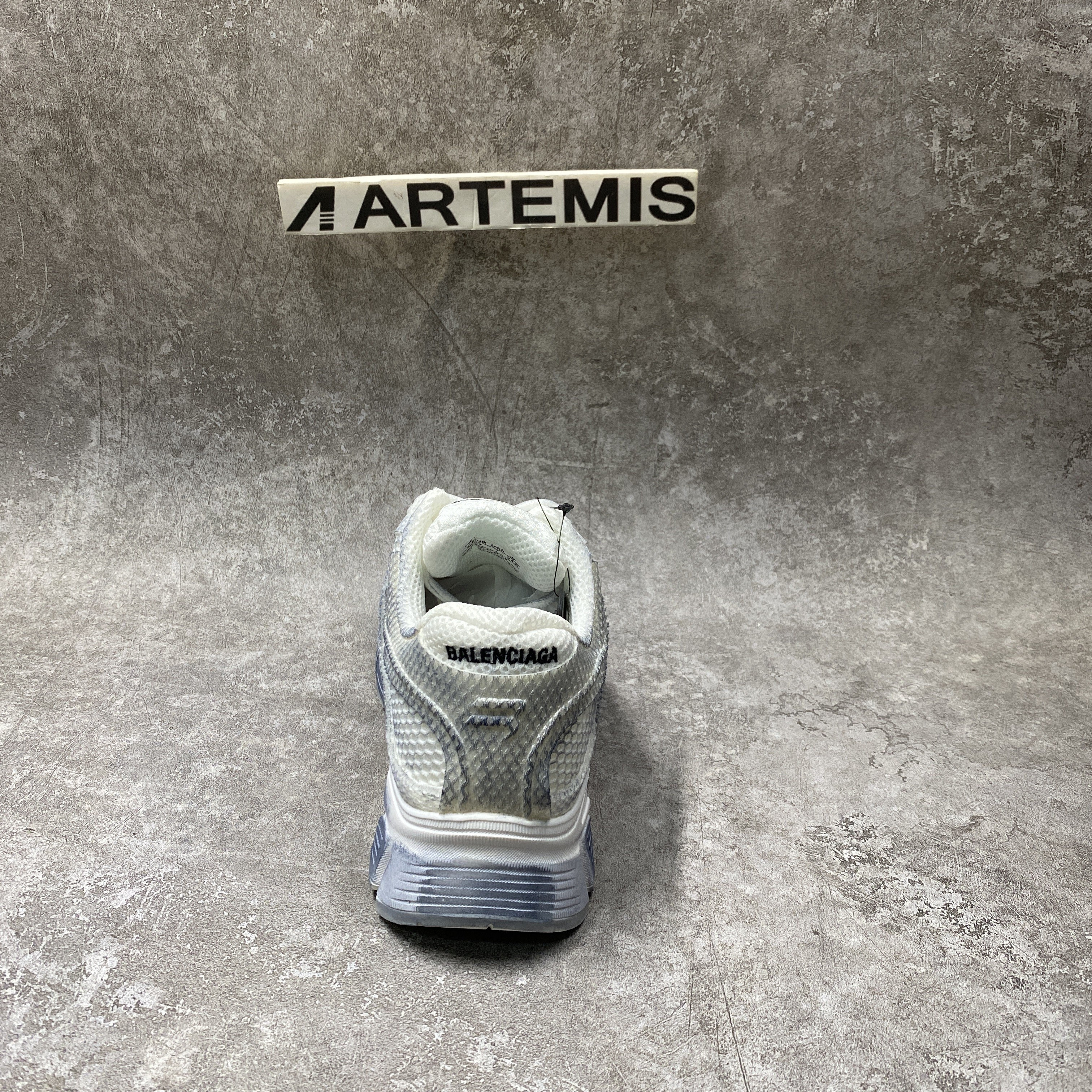 balenciga phanT0m trainers washed white