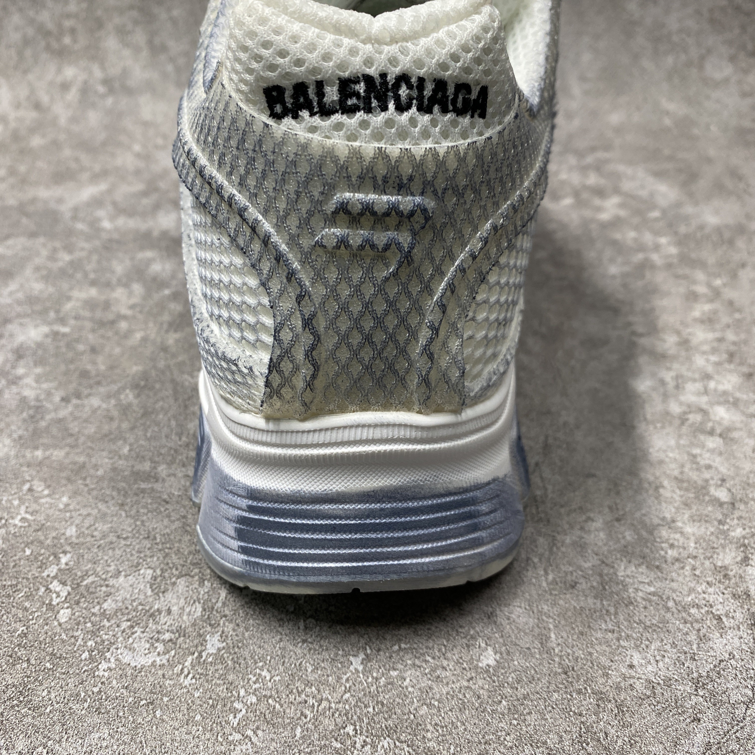 balenciga phanT0m trainers washed white