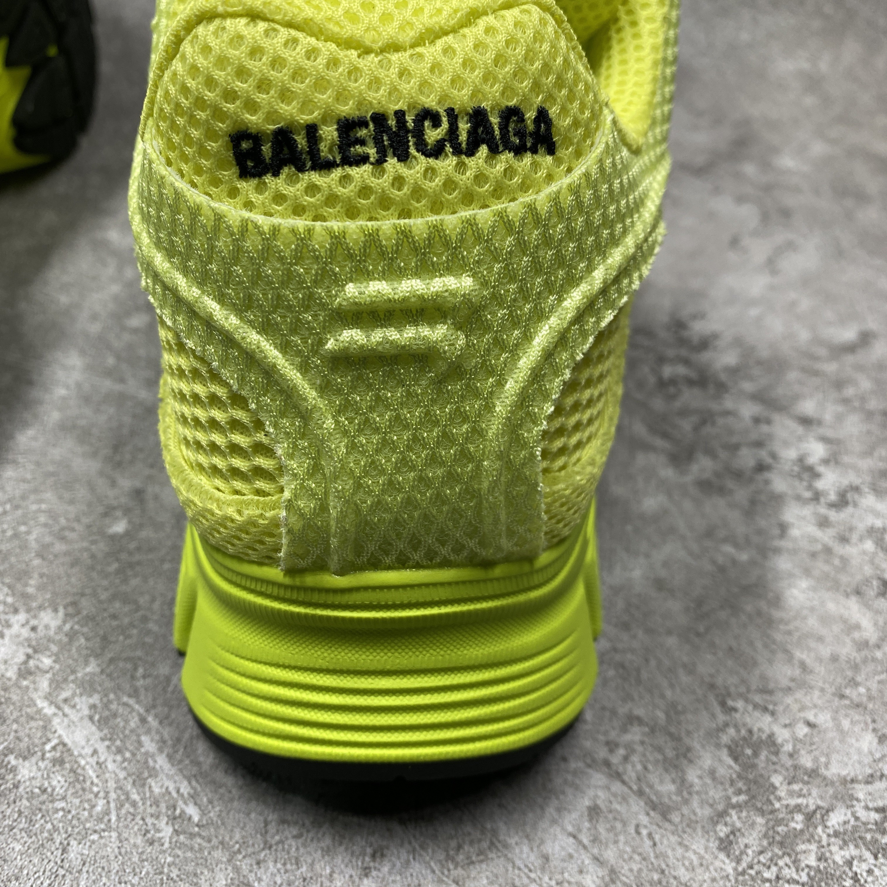 balenciga phanT0m sneaker yellow