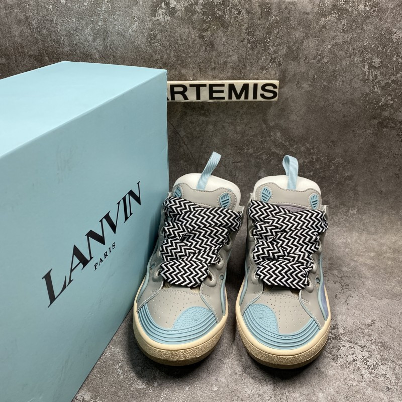 Lanu1n leather curb light blue gum