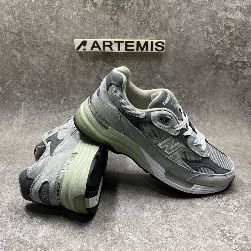 new Ba1an*e 992 grey