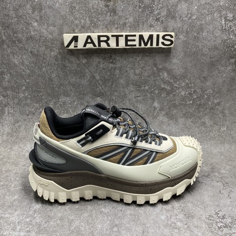 M0nc1er trailgrip beige white
