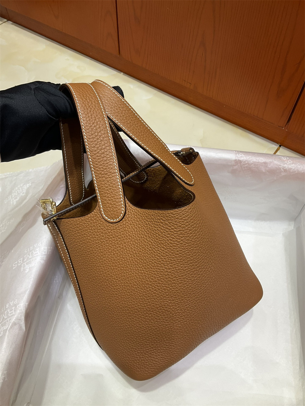 h**me5 picotin 18cm G01den brown without original box