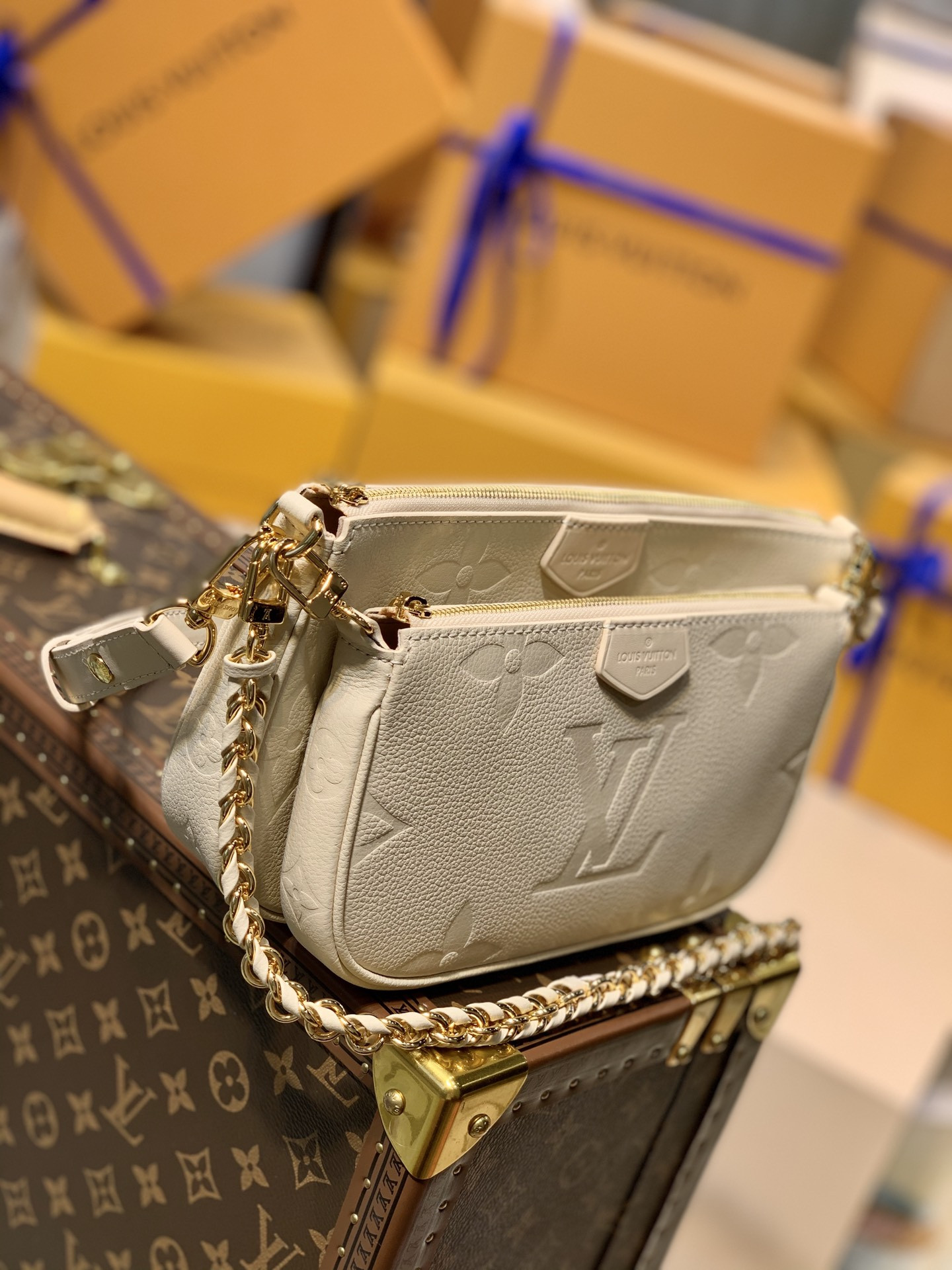 l0*is V*t0n m46568 multi pochette accessoires 9.4 x 5.3 x 1.6 inches