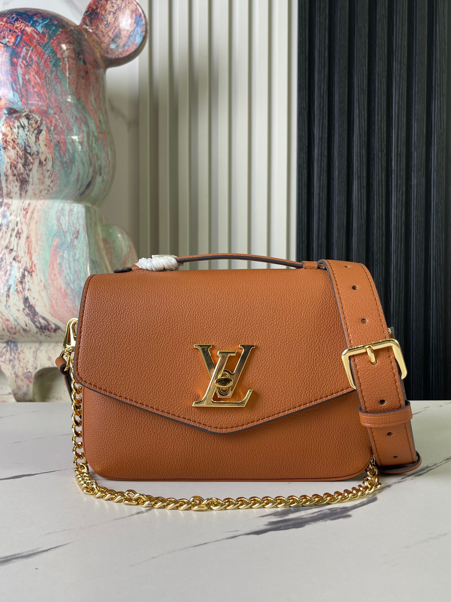 lv m22952  oxF0rd 8.7 x 6.3 x 3.7 inches
