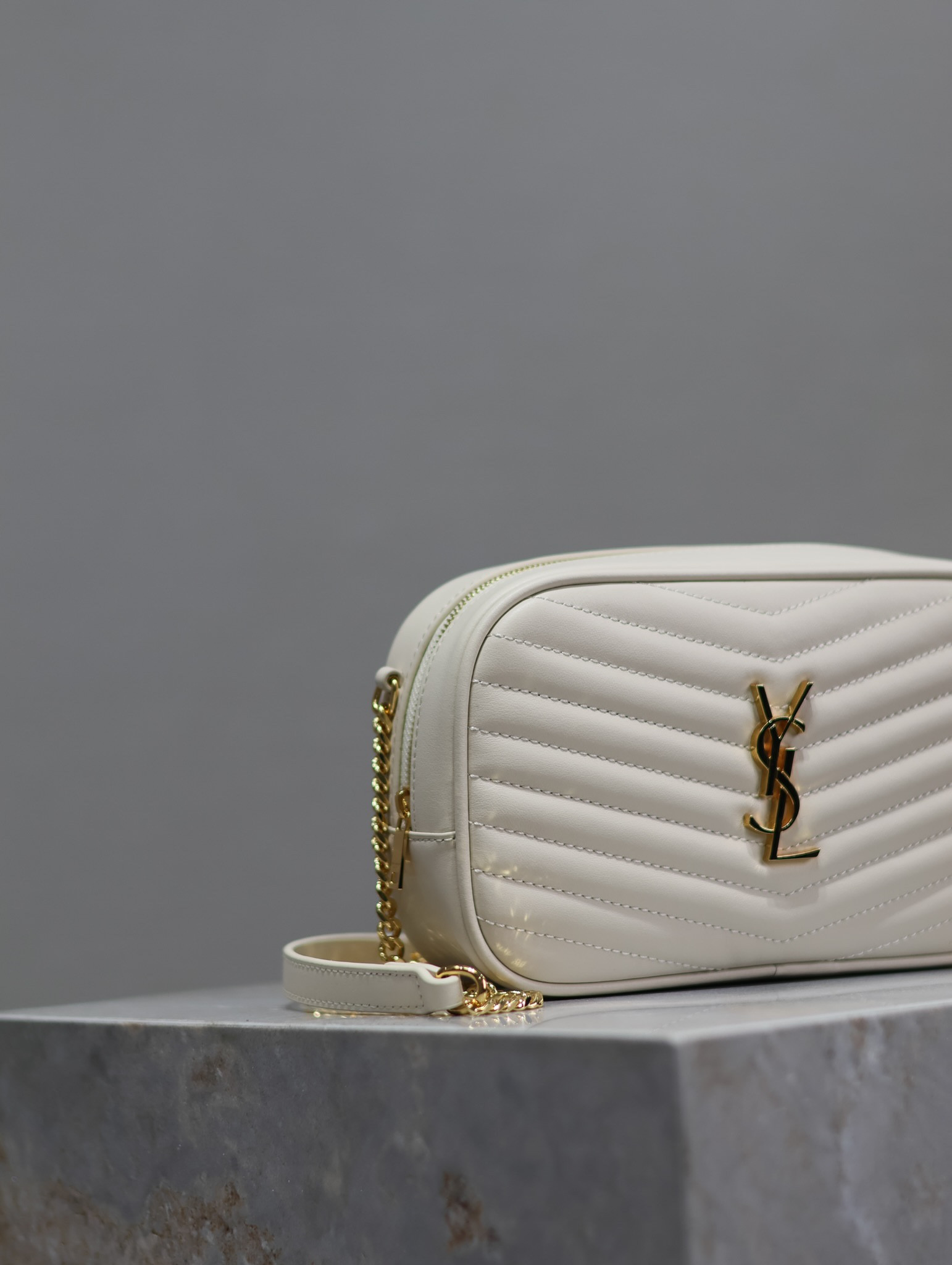 Y*L mini lou in quilted leather 7.5 x 4.1 x 2 inches