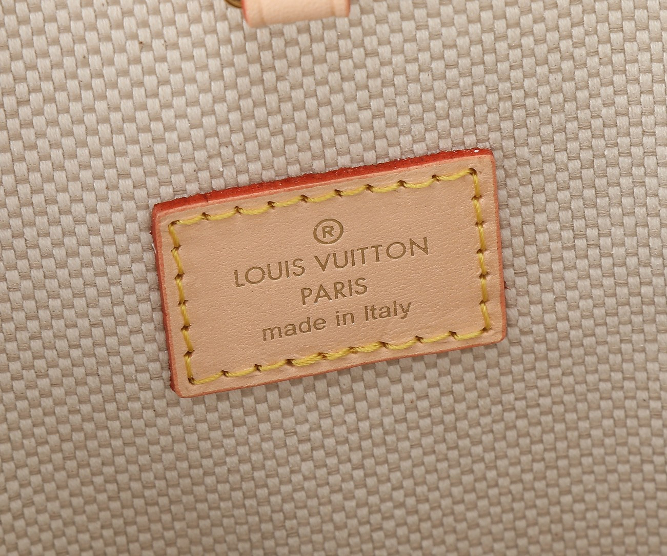 LV OnTheGo Voyage M47147 16.9 x 13 x 7.3 inches
