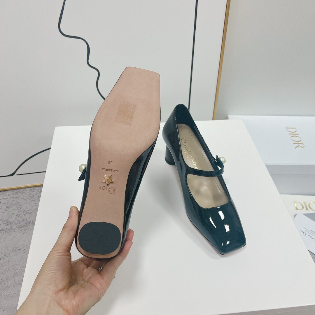 ua jolie D*or pump