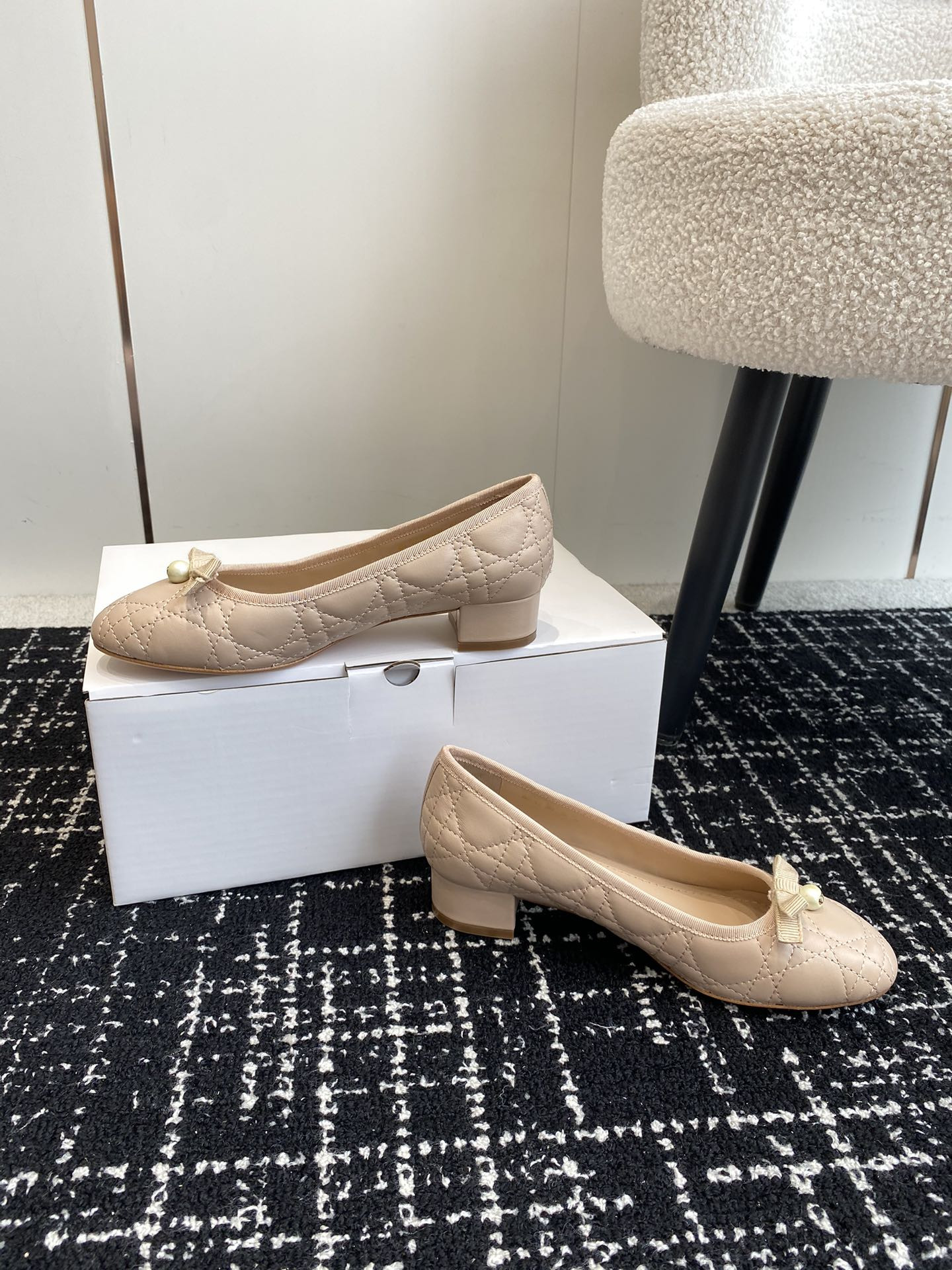 ua D*or ballet pump