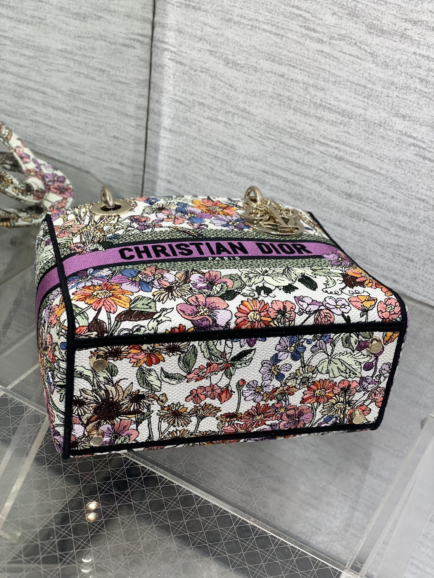 medium lady D*or bag  white multicolor D*or 4 saisons Été embroidery 24 x 20 x 12 cm
