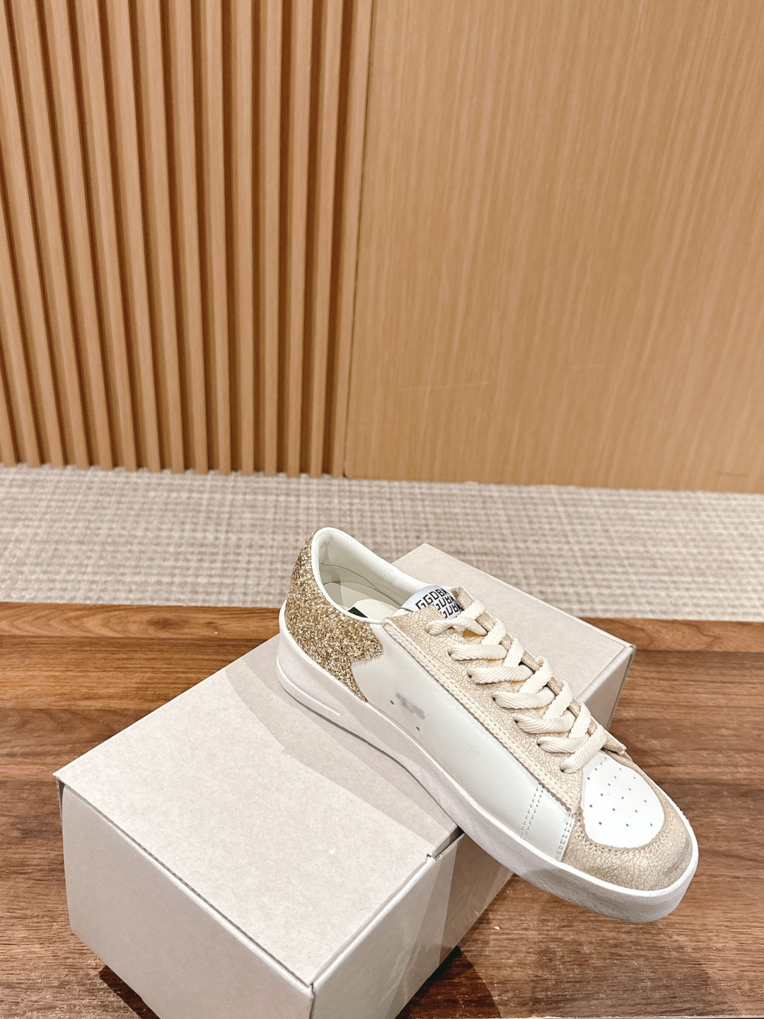 ua g01den G003e stardan sneaker