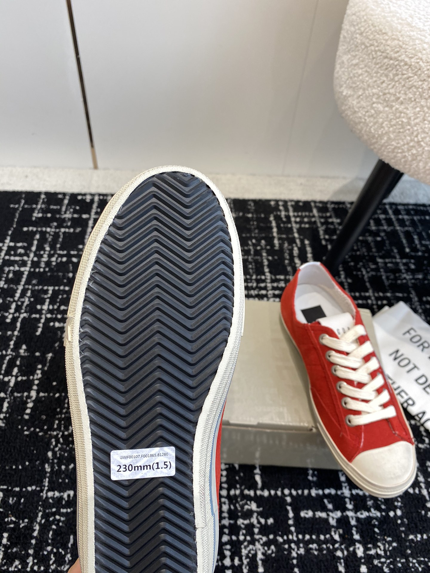 ua g01den G003e v-star sneaker