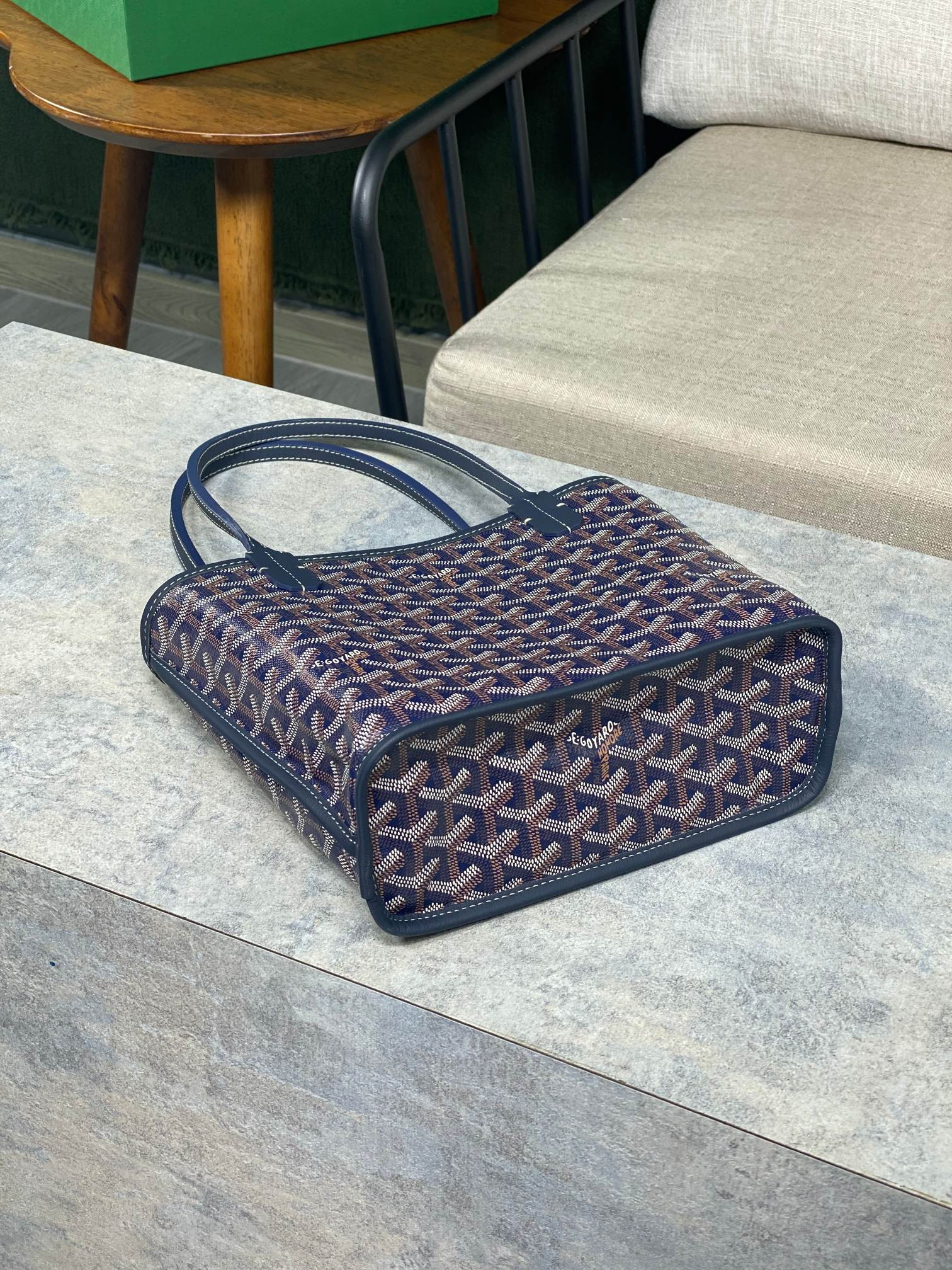 Go*ard anjou mini bag 20 cm x 10 cm x 20 cm